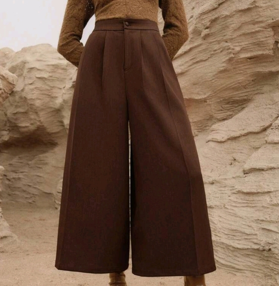 Pants - Women's Elegant & Modern Wide Leg 3/4 Palazzo Pants, Summer New Year's Outfit